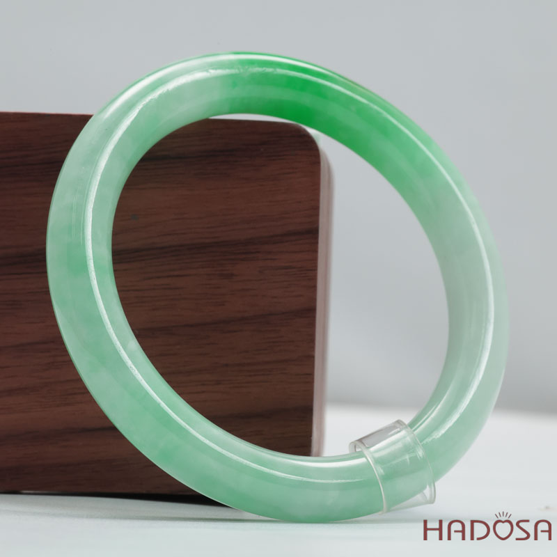 Vòng Đá Cẩm Thạch Xanh Táo Vân Lý Ni 53