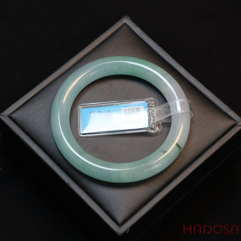 Vòng Ngọc Cẩm Thạch bản tròn xanh điểm lí ni 51