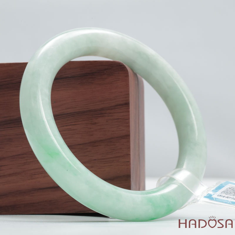 Vòng Ngọc Cẩm Thạch Type A Điểm Xanh Lý Bản Tròn Ni 56