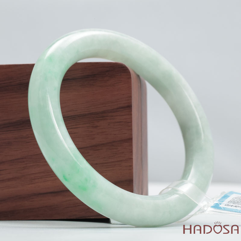 Vòng Ngọc Cẩm Thạch Type A Điểm Xanh Lý Bản Tròn Ni 56