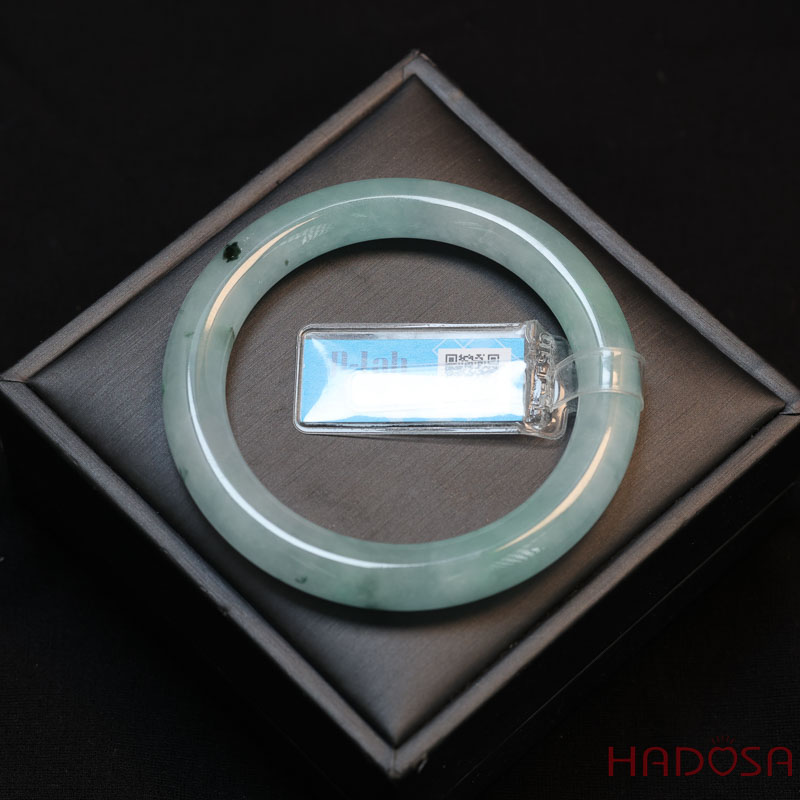 Vòng Ngọc Cẩm Thạch bản tròn xanh điểm lí ni 54