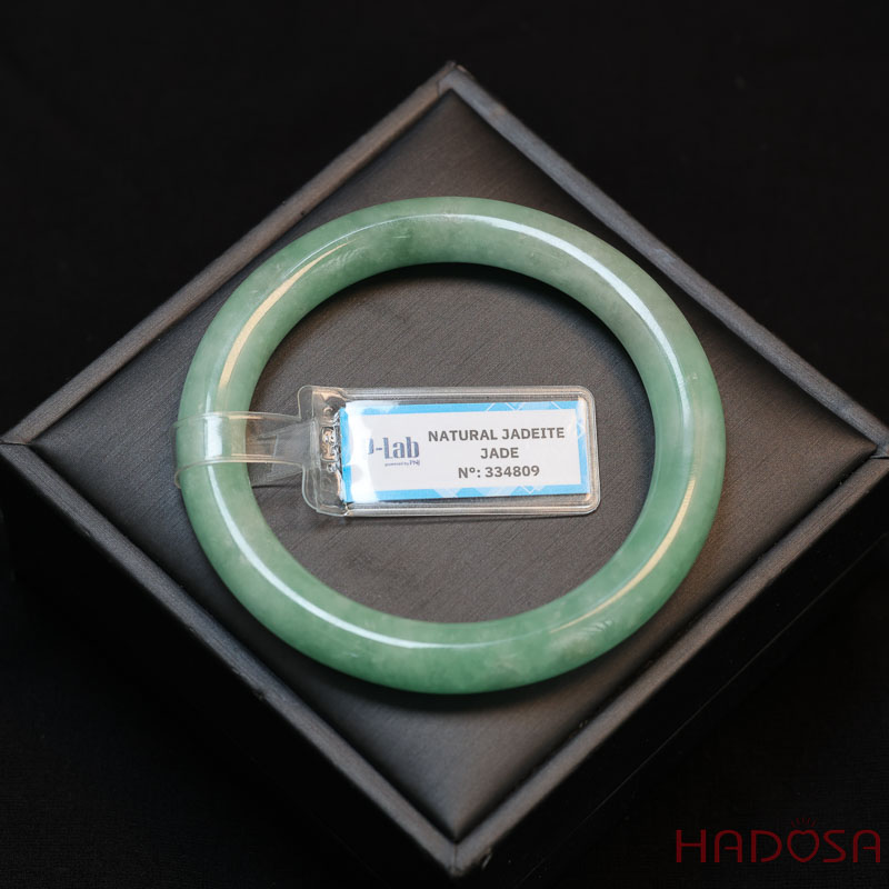 Vòng Ngọc Cẩm Thạch bản tròn xanh điểm lí ni 56