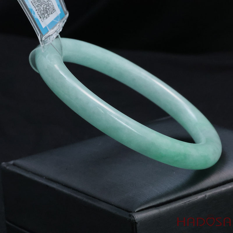 Vòng Ngọc Cẩm Thạch bản tròn xanh điểm lí ni 60
