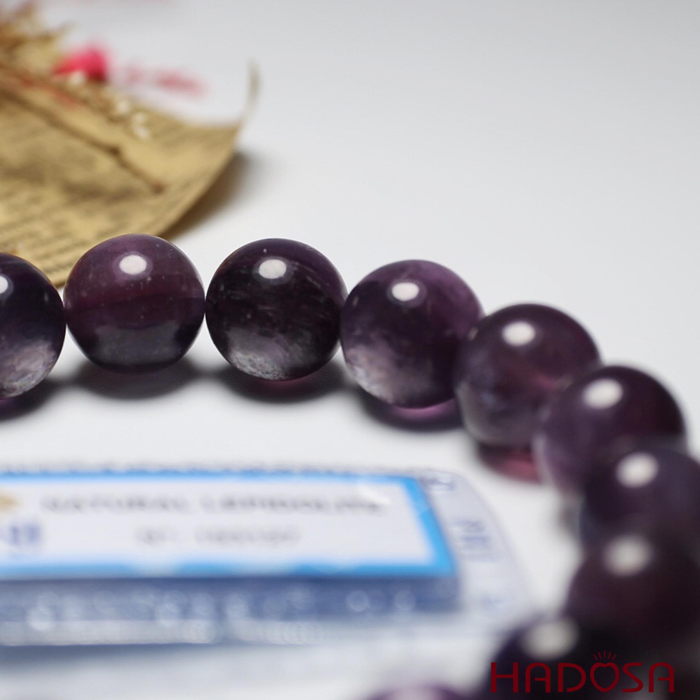 Vòng đá Lepidolite ánh titan 11mm