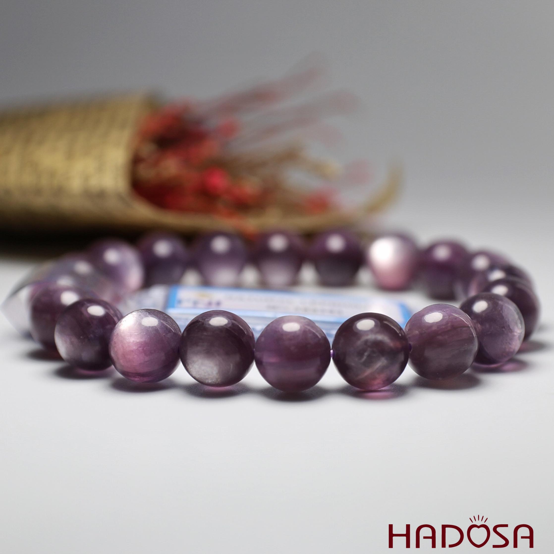 Vòng đá Lepidolite ánh titan 9mm