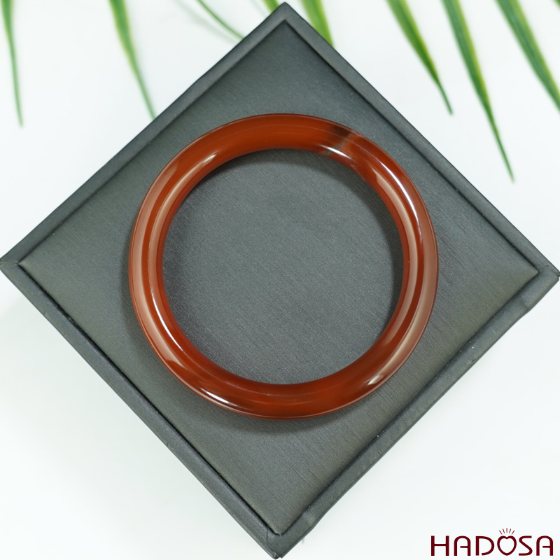 Vòng kiềng mã não đỏ bản tròn ni 53