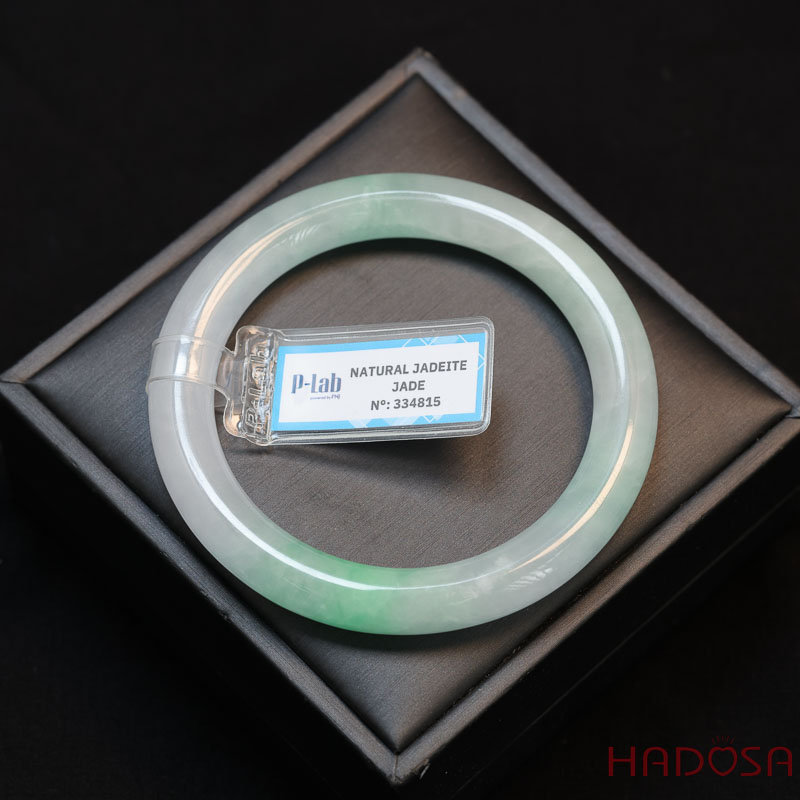 Vòng kiềng Ngọc Cẩm Thạch bản tròn xanh trong vân lý ni 57