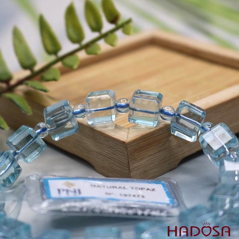 Vòng đá Topaz hạt vuông 9mm