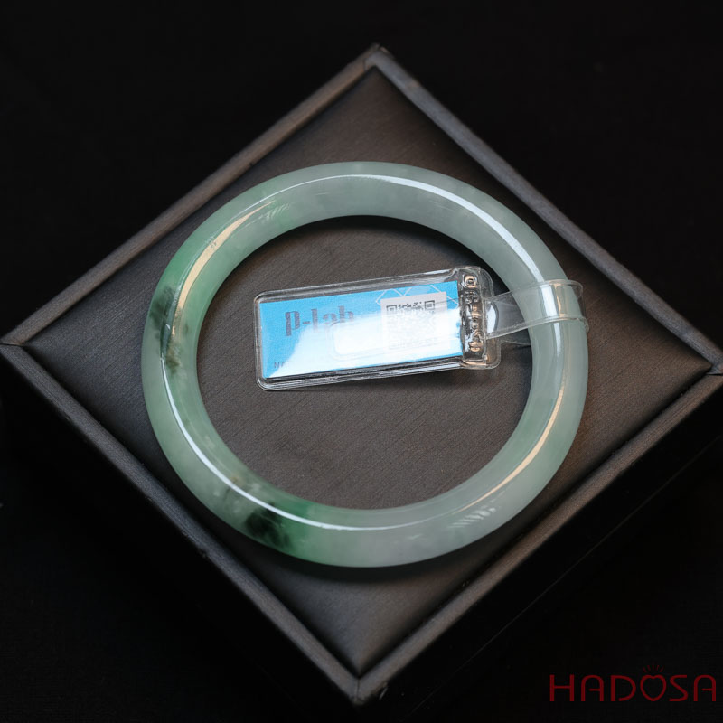 Vòng Ngọc Cẩm Thạch bản tròn trắng phớt lí ni 56