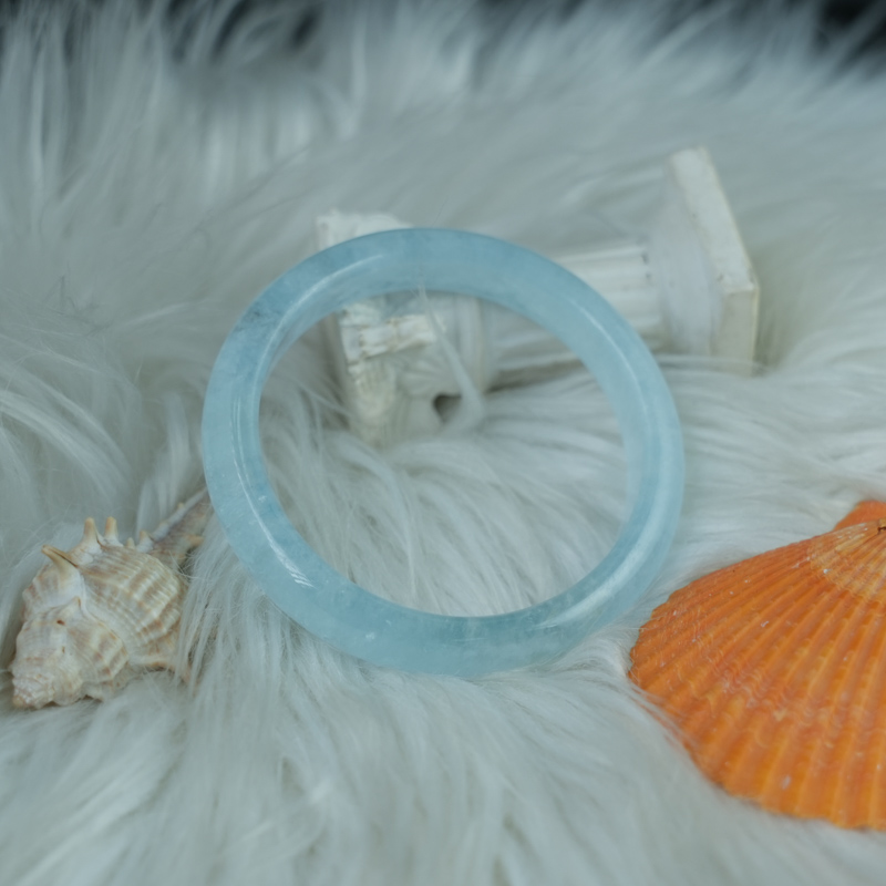 Vòng kiềng Aquamarine oval ni 56 chuẩn 4A