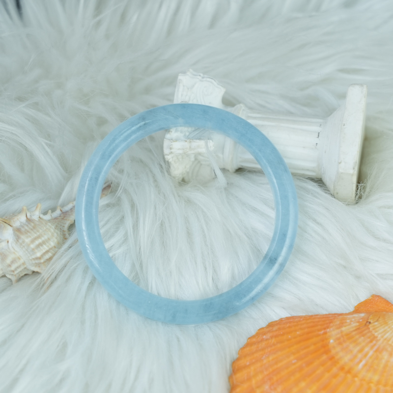 Vòng kiềng Aquamarine oval ni 58 chuẩn 4A