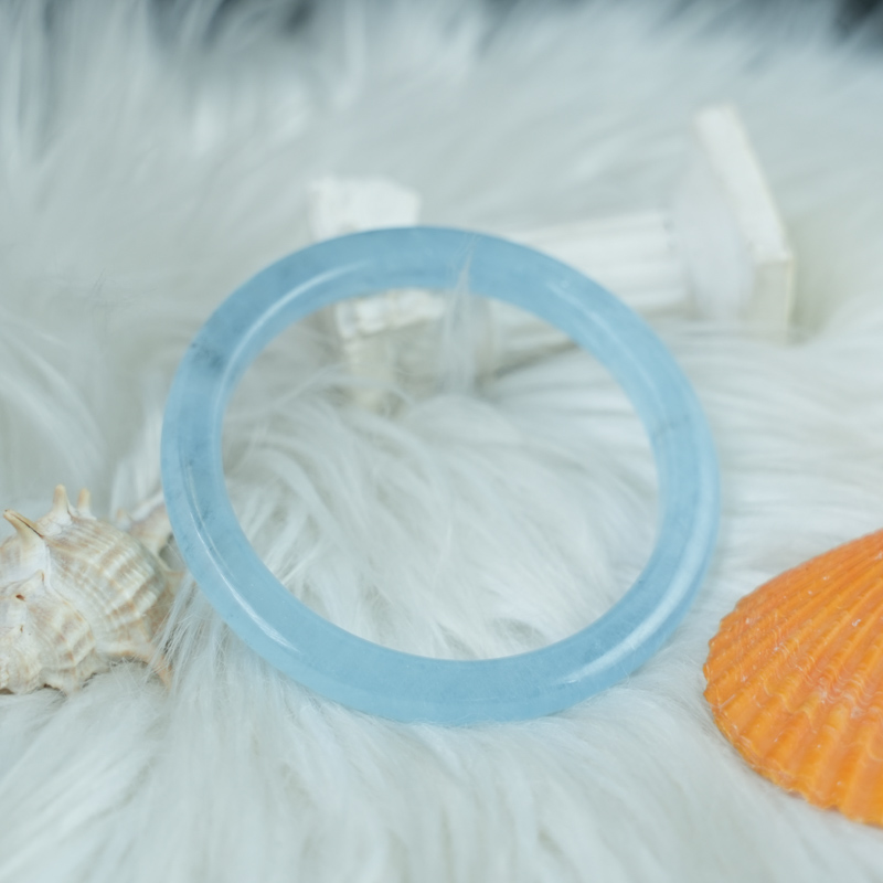 Vòng kiềng Aquamarine oval ni 58 chuẩn 4A