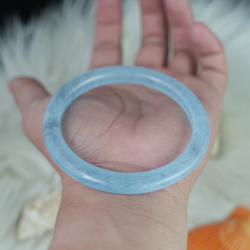 Vòng kiềng Aquamarine oval ni 58 chuẩn 4A