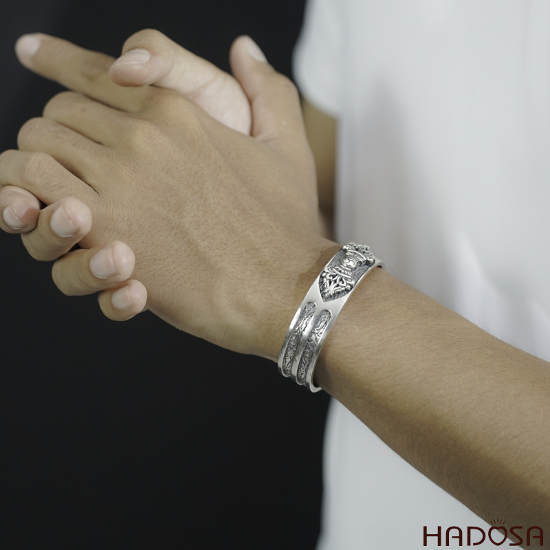 Vòng kiềng bạc Thái chuỳ Kim Cang