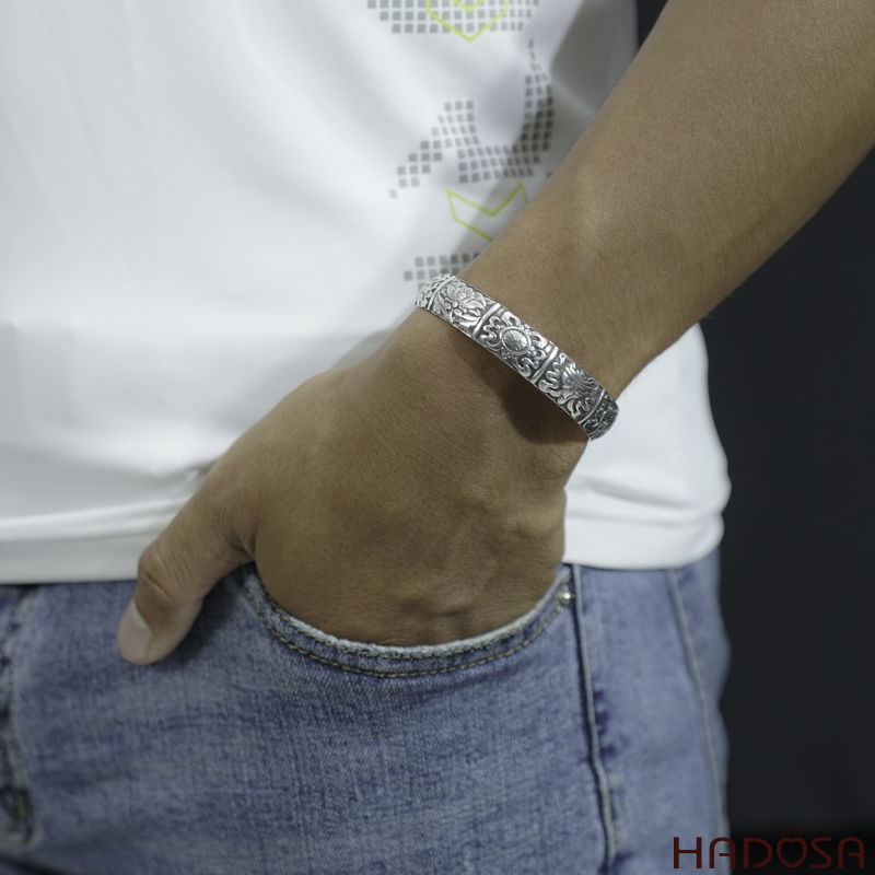 Vòng kiềng bạc Thái handmade