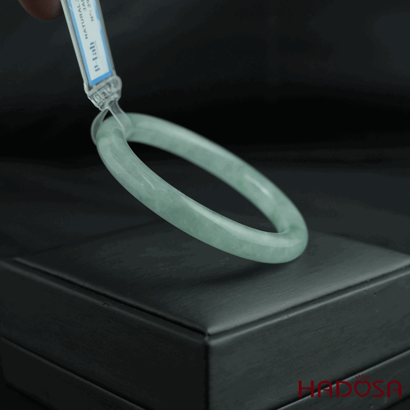 Vòng Ngọc Cẩm Thạch bản tròn xanh đậu ni 51