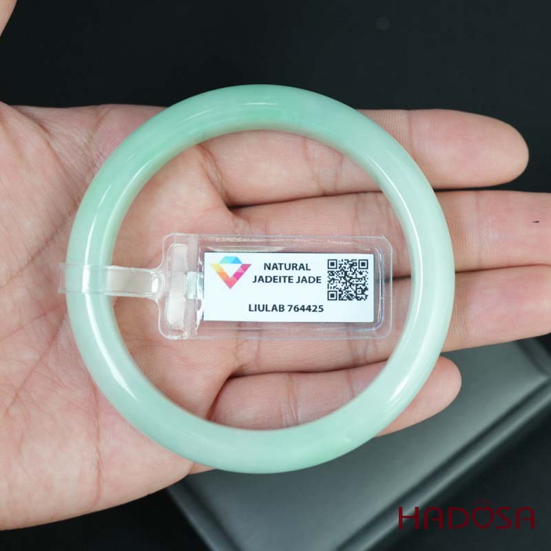 Vòng Ngọc Cẩm Thạch lá hẹ xanh điểm lí ni 56