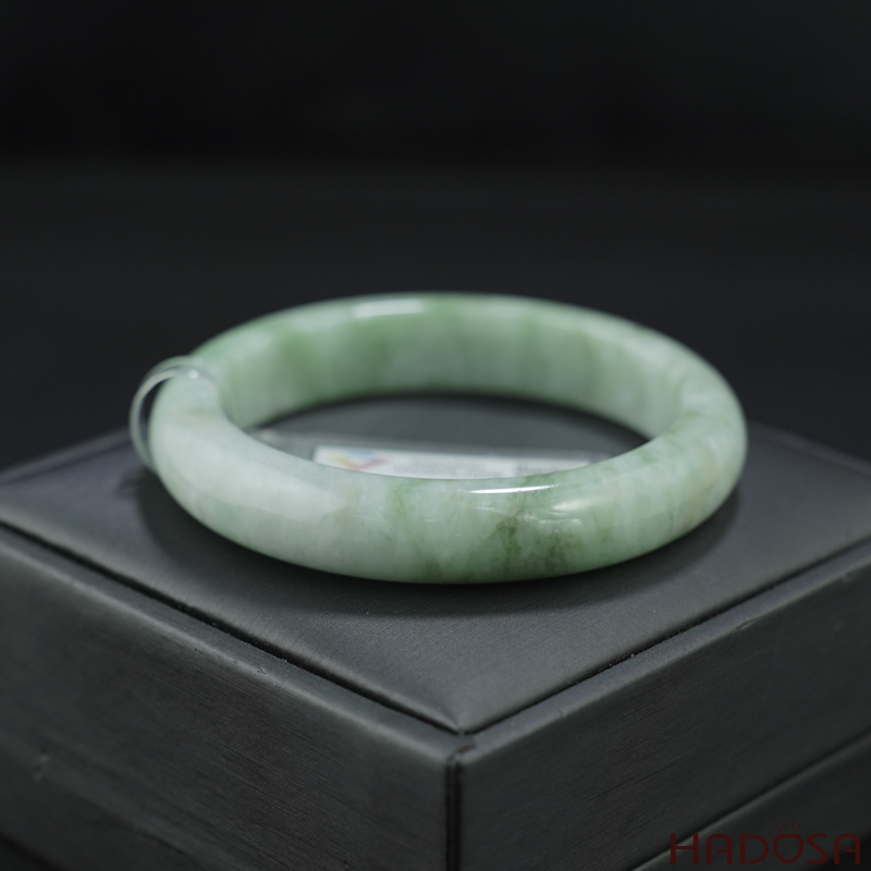 Vòng Ngọc Cẩm Thạch Jade A lá hẹ trắng môn phớt lý ni 53