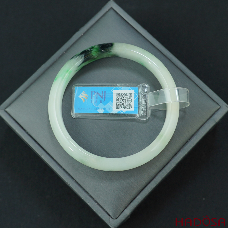 Vòng Ngọc Cẩm Thạch lá hẹ trắng phớt lý ni 55