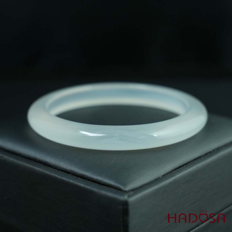 Vòng kiềng Bạch Nguyệt Quang bản oval ni 55