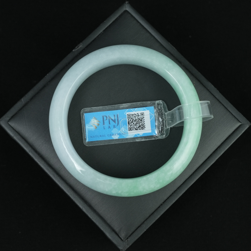 Vòng kiềng Ngọc Cẩm Thạch lá hẹ vân lí ni 56