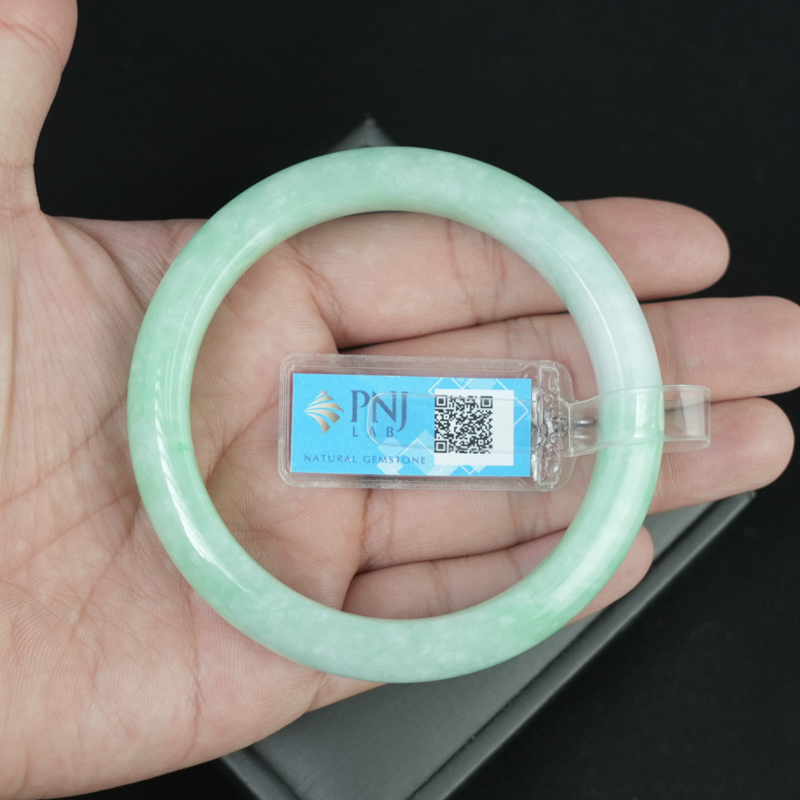 Vòng kiềng Ngọc Cẩm Thạch lá hẹ vân lí ni 58