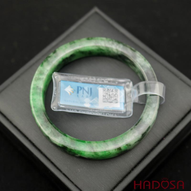 Vòng Ngọc Cẩm Thạch bản vuông xanh lý ni 54