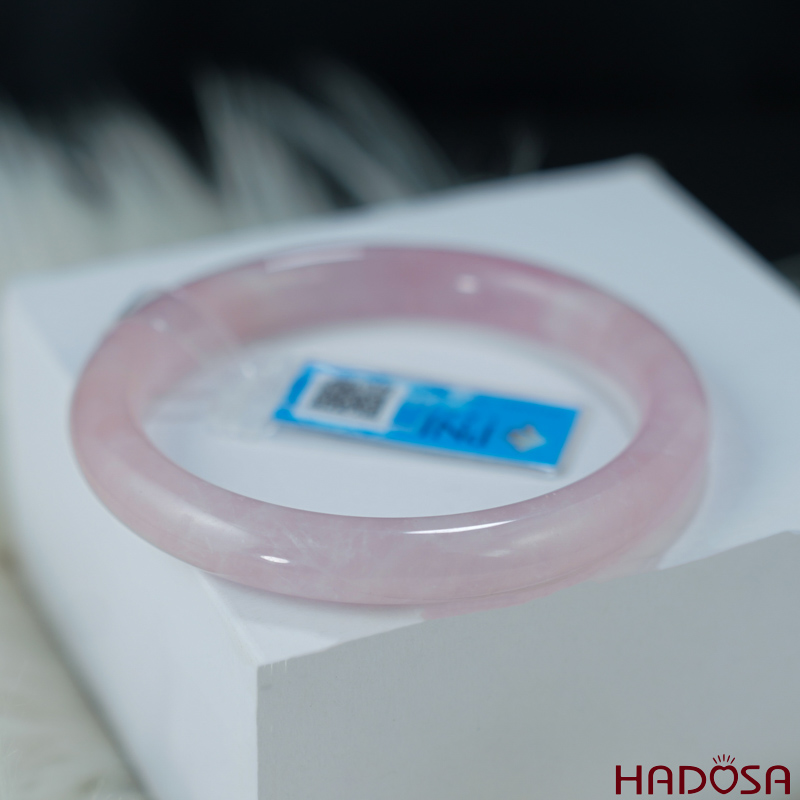 Vòng kiềng thạch anh hồng tròn 57mm 4A