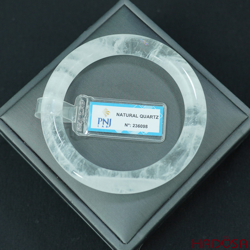 Vòng kiềng thạch anh trắng tròn ni 56mm 4A