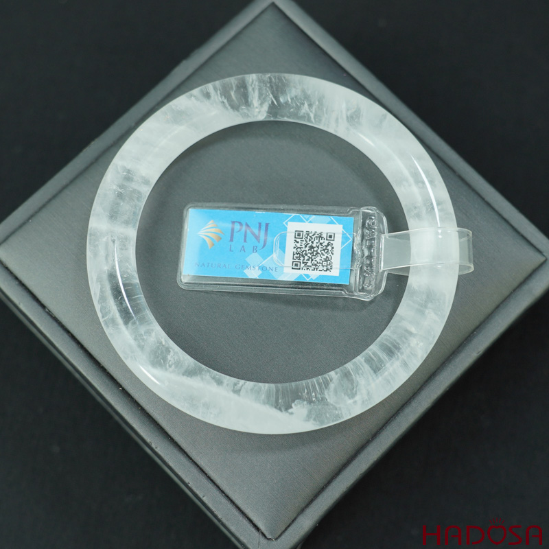 Vòng kiềng thạch anh trắng tròn ni 56mm 4A