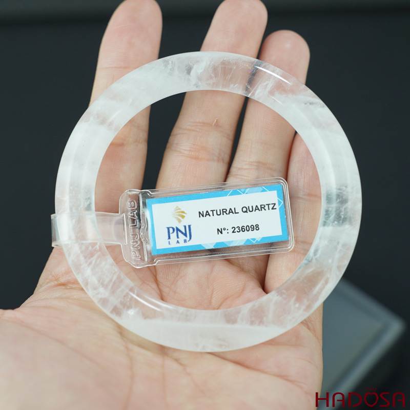 Vòng kiềng thạch anh trắng tròn ni 56mm 4A