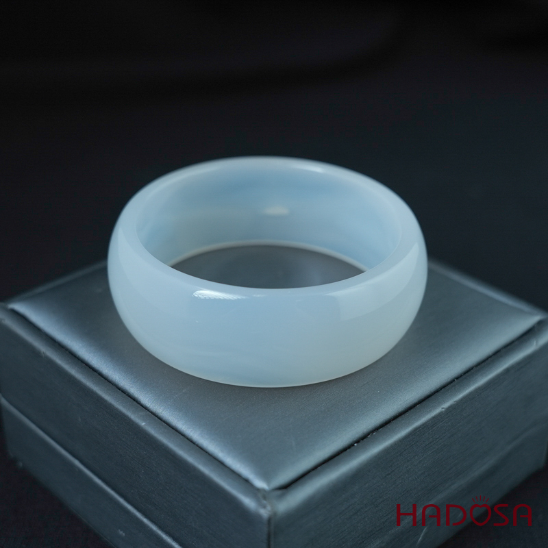 Vòng mã não trắng Ni 54