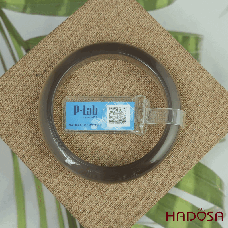 Vòng kiềng mã não xám ghi bản oval ni 55