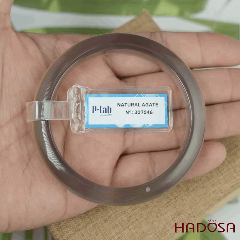 Vòng kiềng mã não xám ghi bản oval ni 55