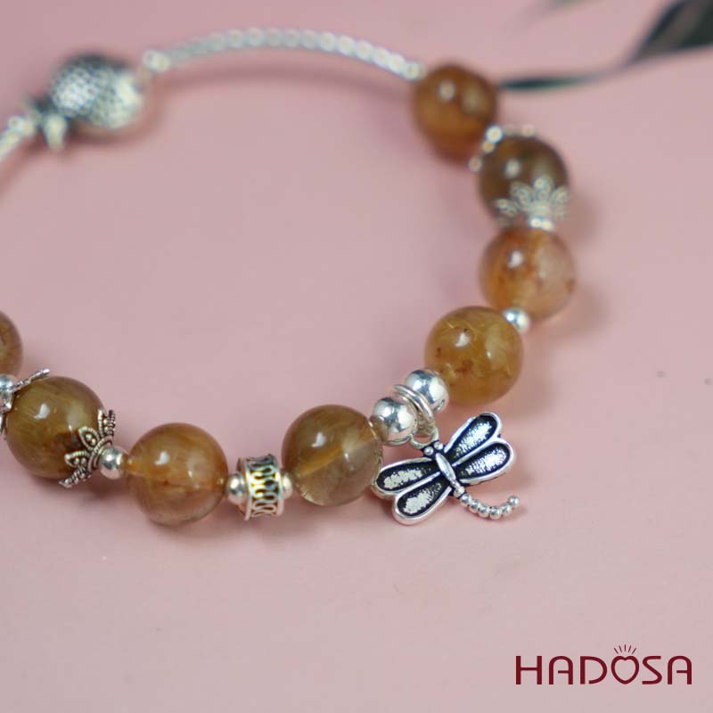 Vòng tay thạch anh tóc vàng 9mm mix charm bạc 925