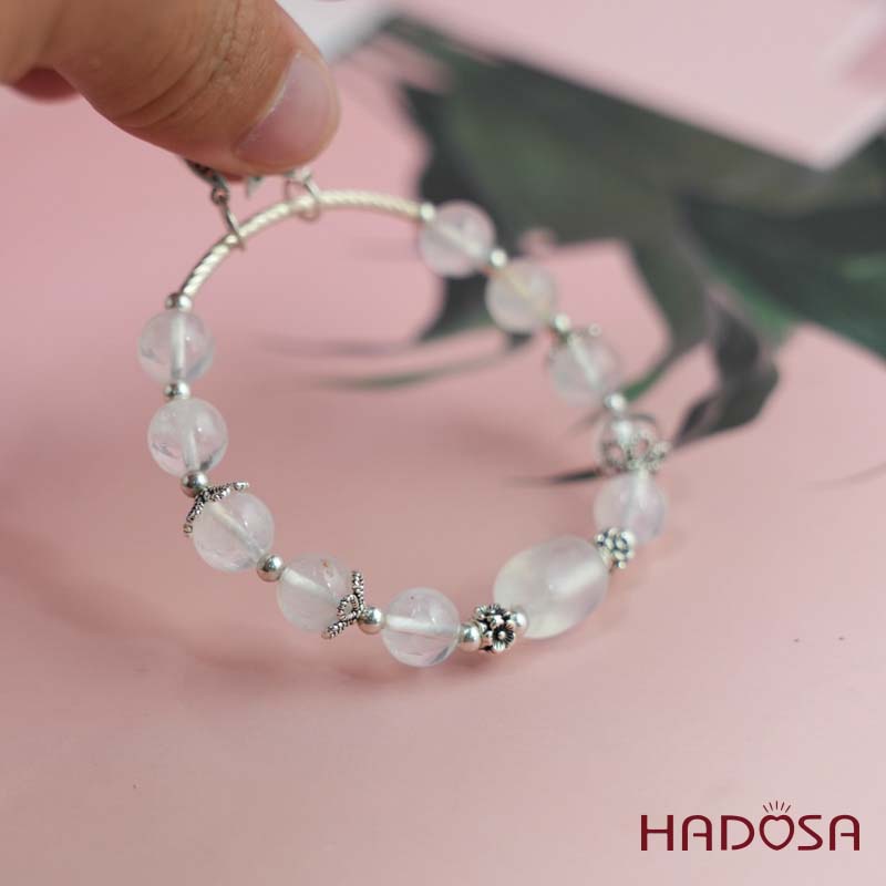 Vòng tay Thạch anh trắng vân mây 8mm mix charm bạc 925