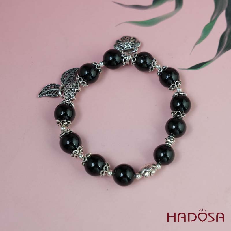 Vòng tay đá Tourmaline đen 10mm mix charm bạc 925