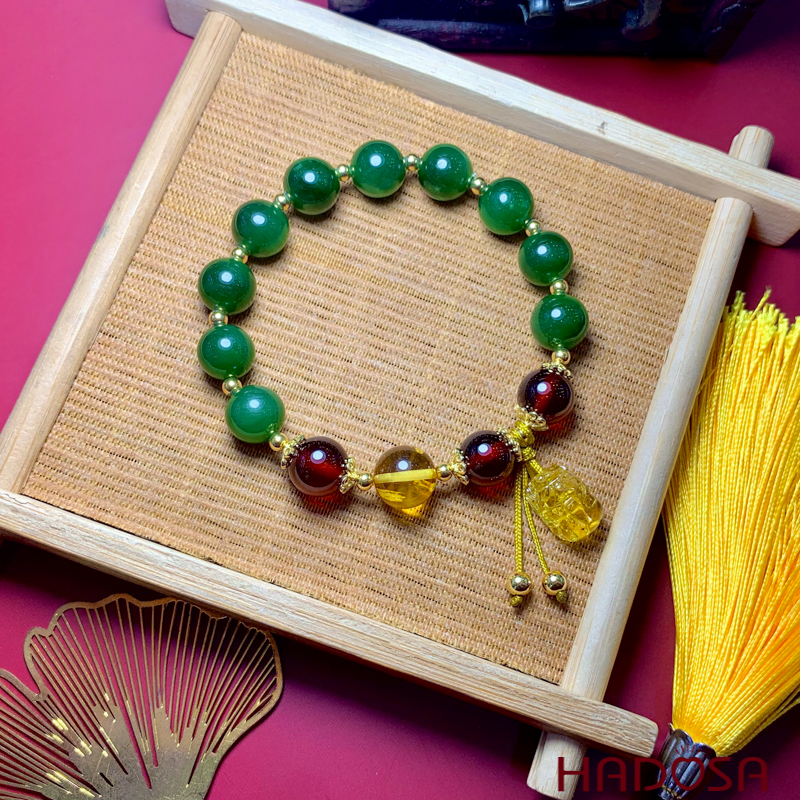 Vòng Ngọc Bích Canada 10mm chuẩn (5A+)