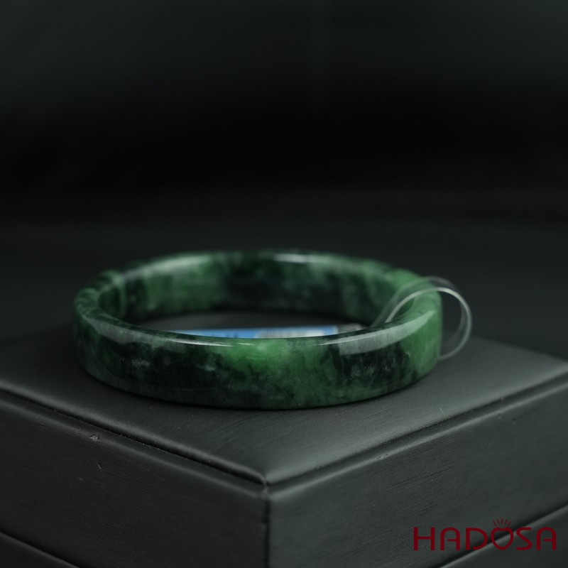 Vòng Ngọc Cẩm Thạch bản vuông xanh lý ni 54