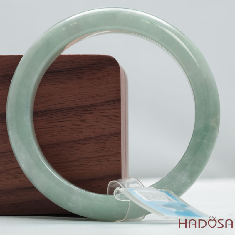 Vòng Cẩm Thạch A xanh điểm bông bản oval ni 54