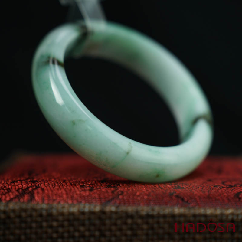 Vòng Ngọc Cẩm Thạch A lá hẹ nếp lý ni 50