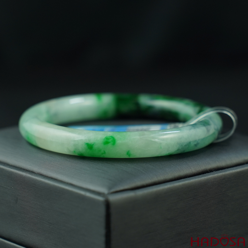 Vòng Ngọc Cẩm Thạch bản tròn xanh vân đậm ni 51