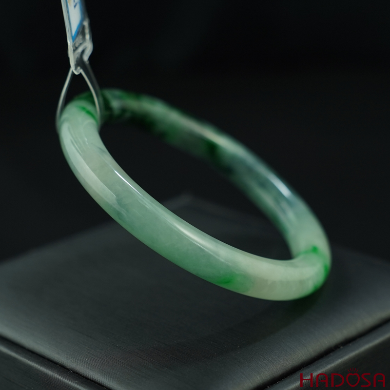 Vòng Ngọc Cẩm Thạch bản tròn xanh vân đậm ni 51