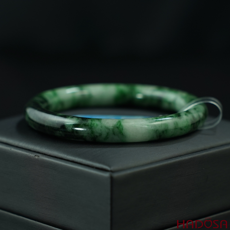 Vòng Ngọc Cẩm Thạch bản tròn xanh vân đậm ni 52