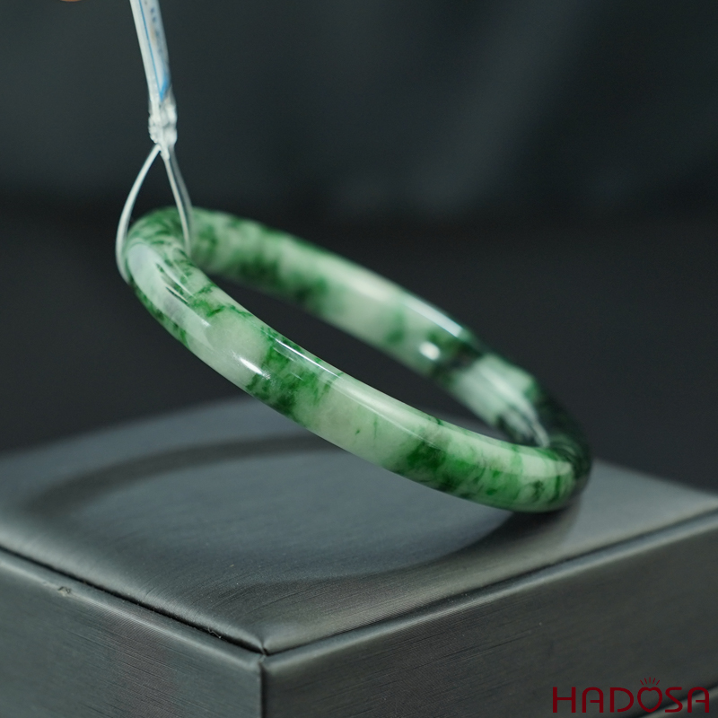 Vòng Ngọc Cẩm Thạch bản tròn xanh vân đậm ni 52