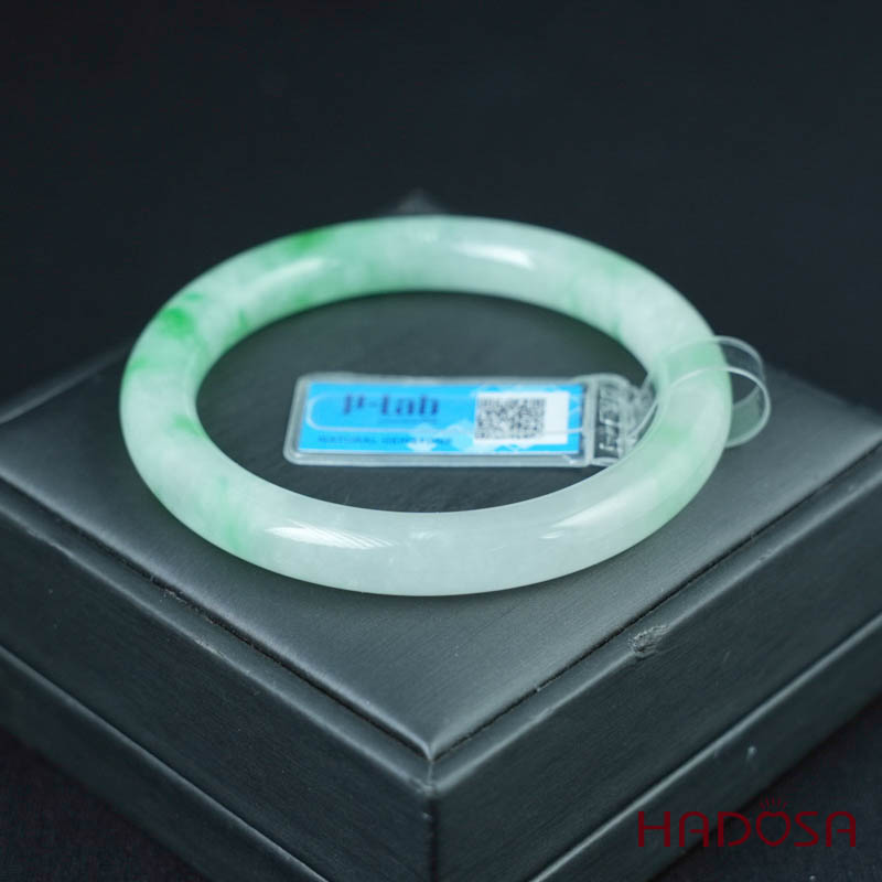 Vòng Ngọc Cẩm Thạch bản tròn xanh trong vân đậu ni 56