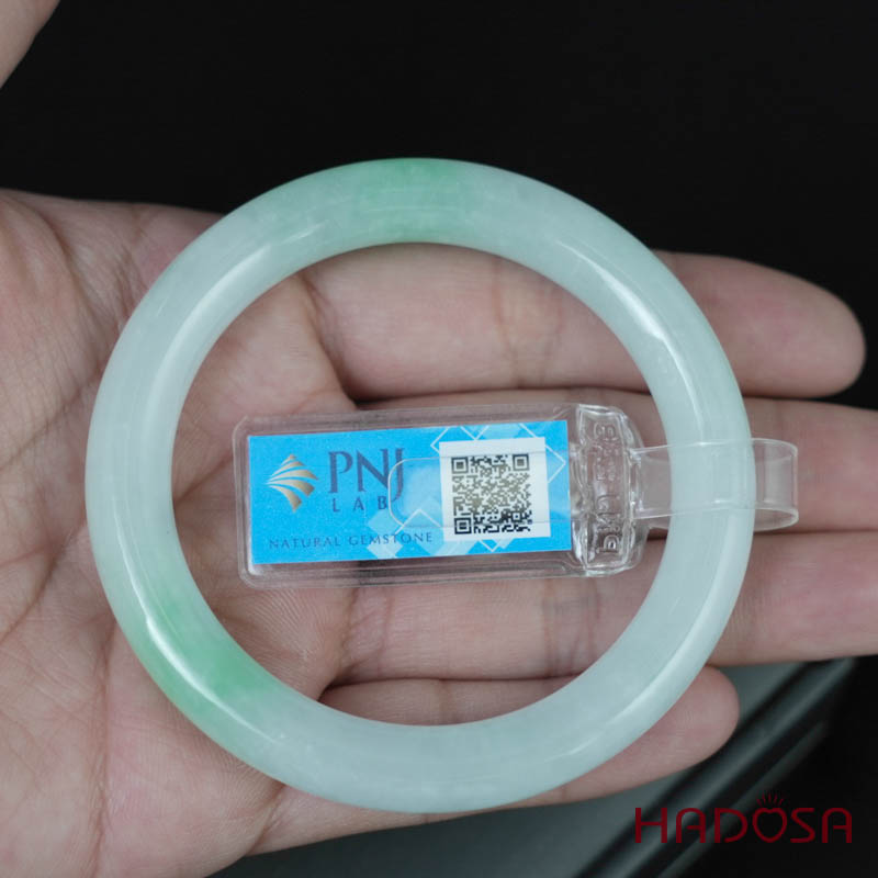 Vòng Ngọc Cẩm Thạch bản tròn xanh trong vân lý ni 53