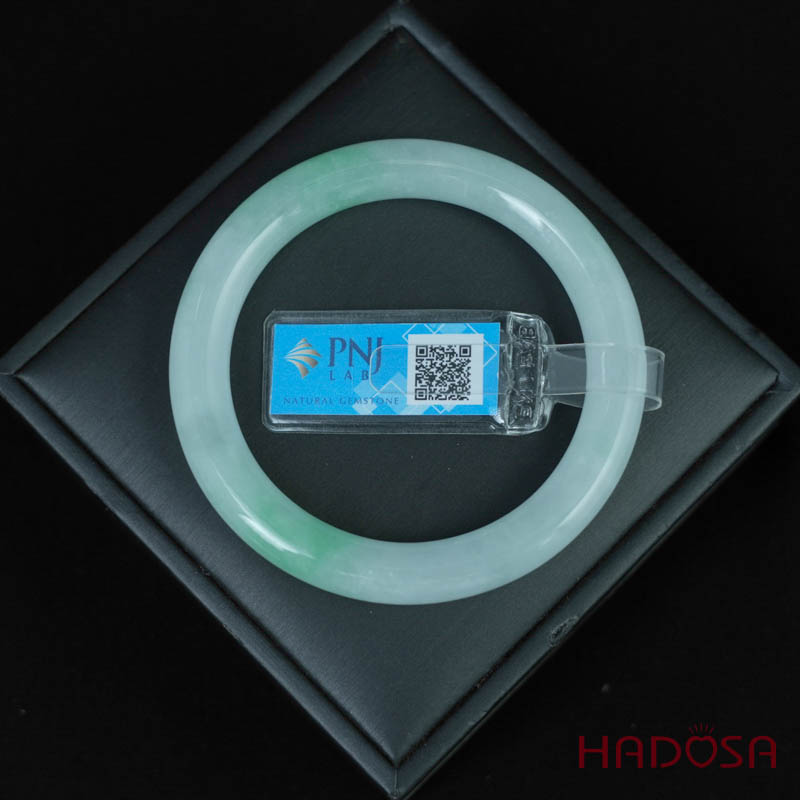 Vòng Ngọc Cẩm Thạch bản tròn xanh trong vân lý ni 53