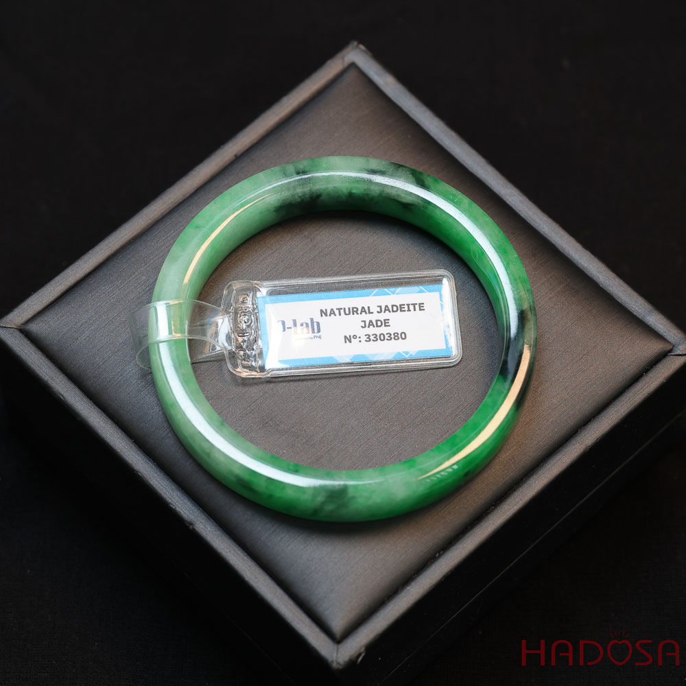 Vòng Ngọc Cẩm Thạch bản vuông xanh tươi ni 55