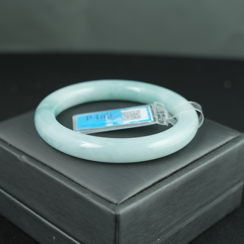 Vòng Ngọc Cẩm Thạch Jade A  đậu phớt lý ni 54